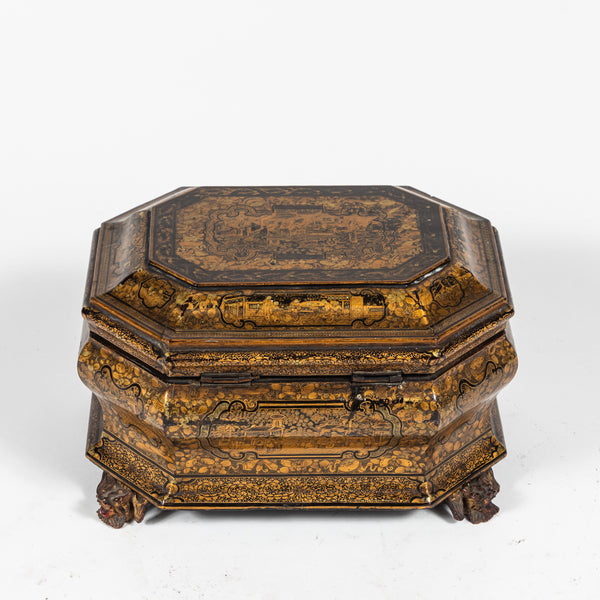 Early 19th Century Export Chinoiserie Lacquer Box on Carved Feet