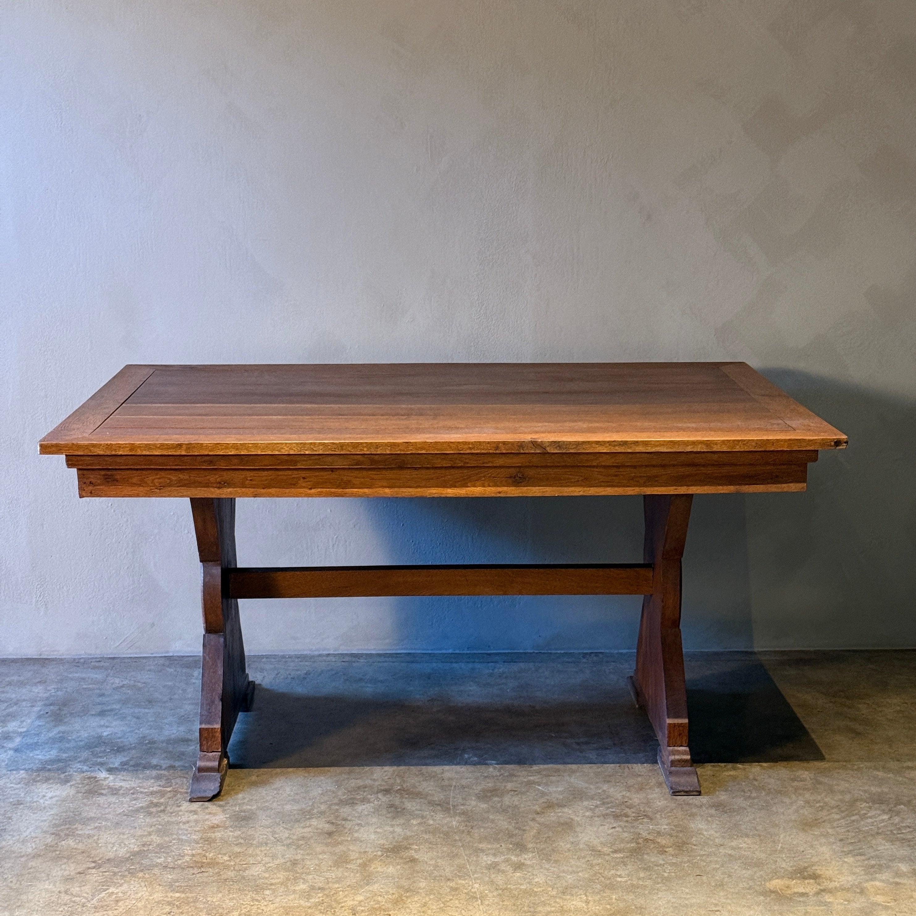 Oak Table