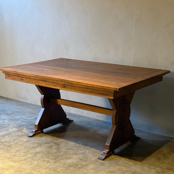 Oak Table