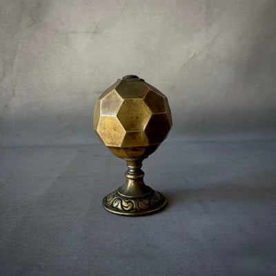 Ball on Stand