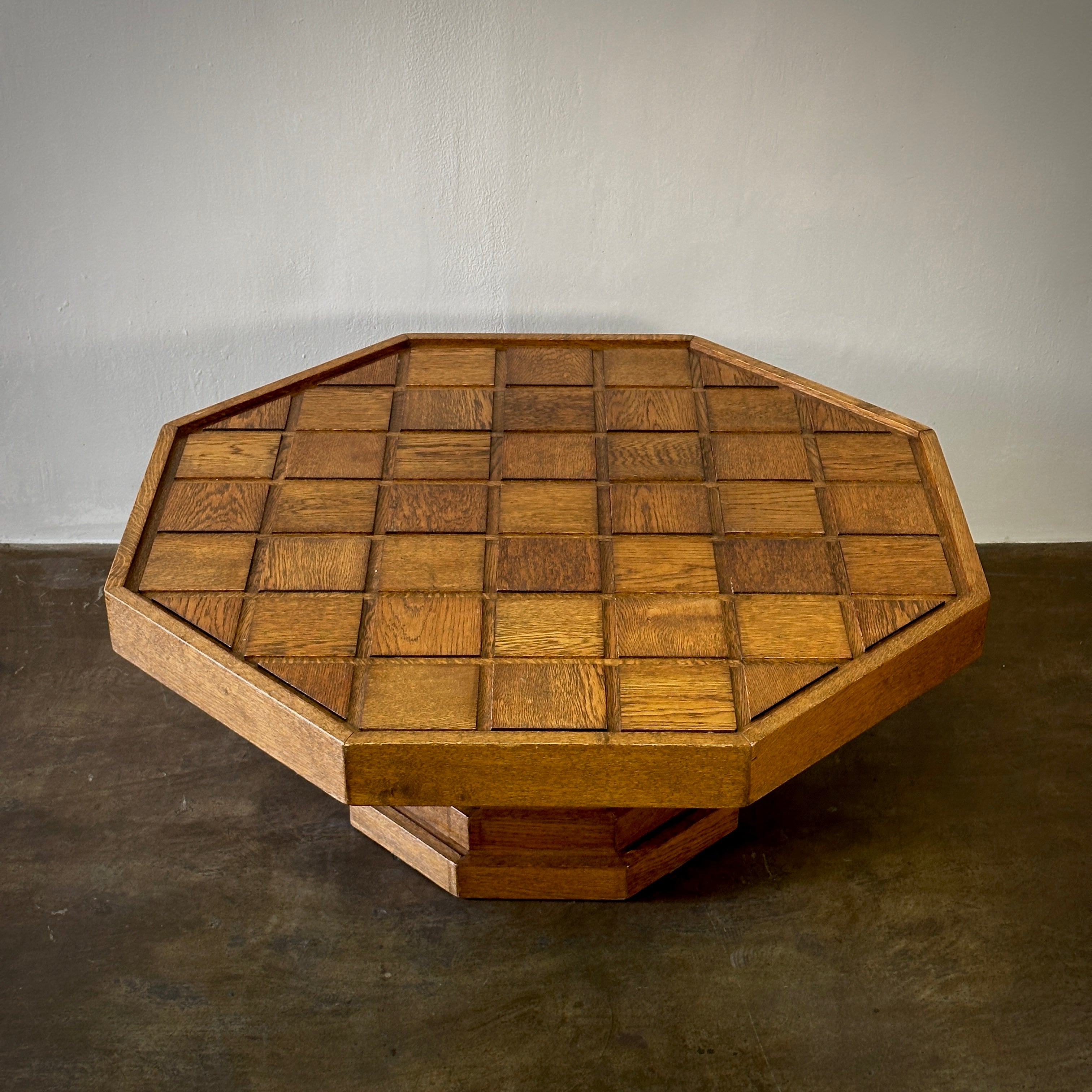 Octagonal Table