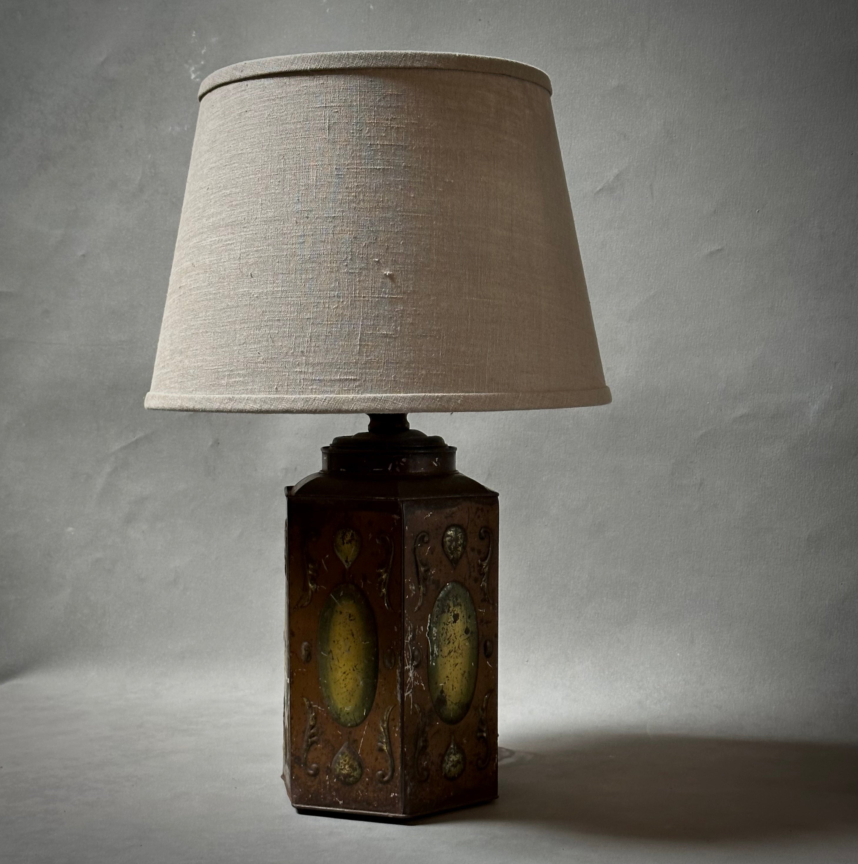 TIN LAMP